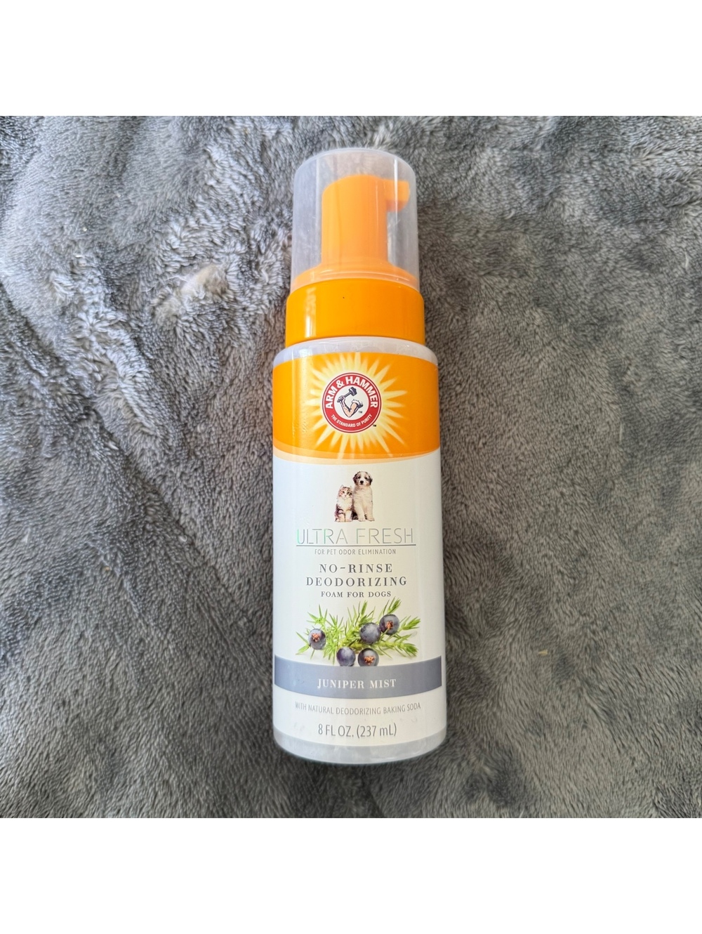 Arm & Hammer Ultra Fresh No-Rinse Deodorizing Foam for Dogs Juniper Mist 8 fl oz